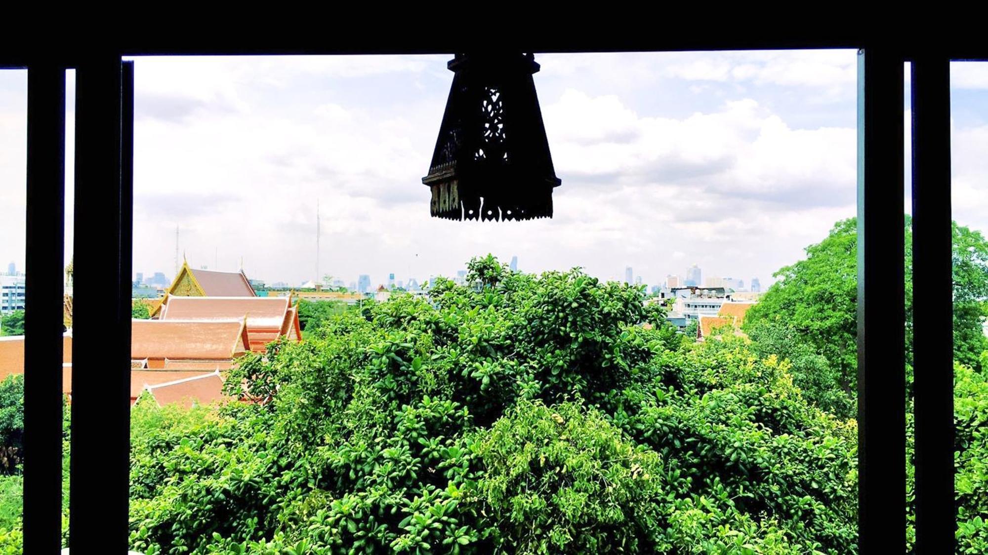 Four Sons Village Bangkok Bagian luar foto